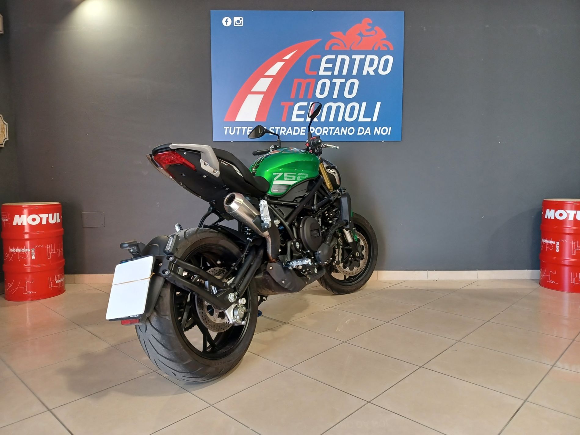 752 S abs E5 - Centro Moto Termoli S.R.L.