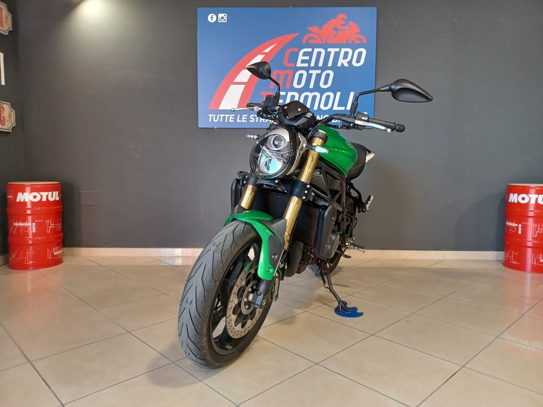 752 S abs E5 - Centro Moto Termoli S.R.L.