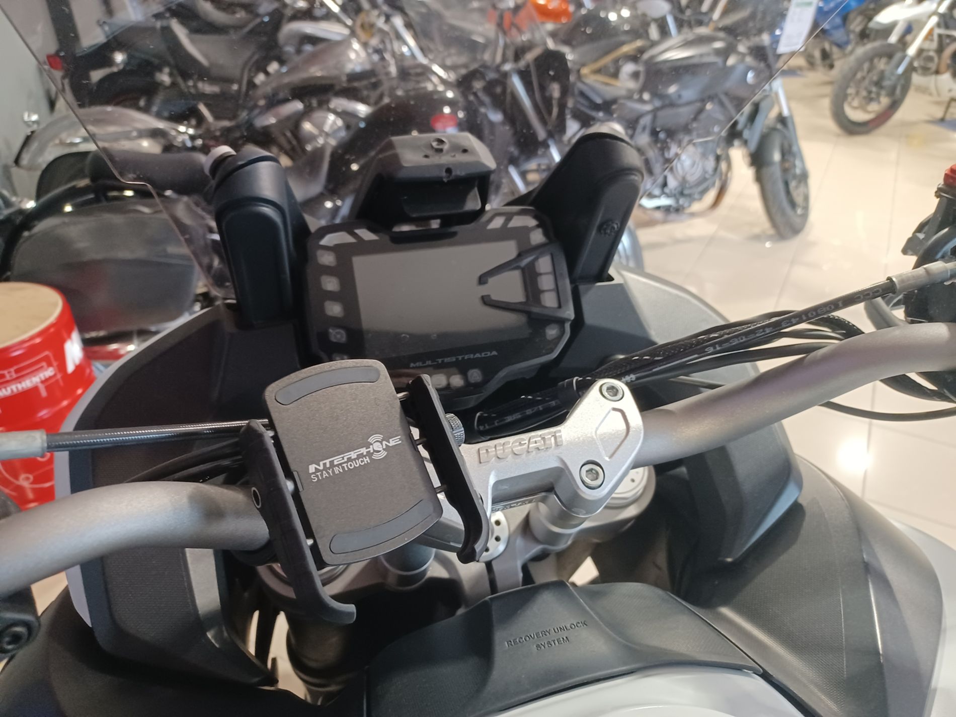 Multistrada 1200 S Grey my17 - Centro Moto Termoli S.R.L.