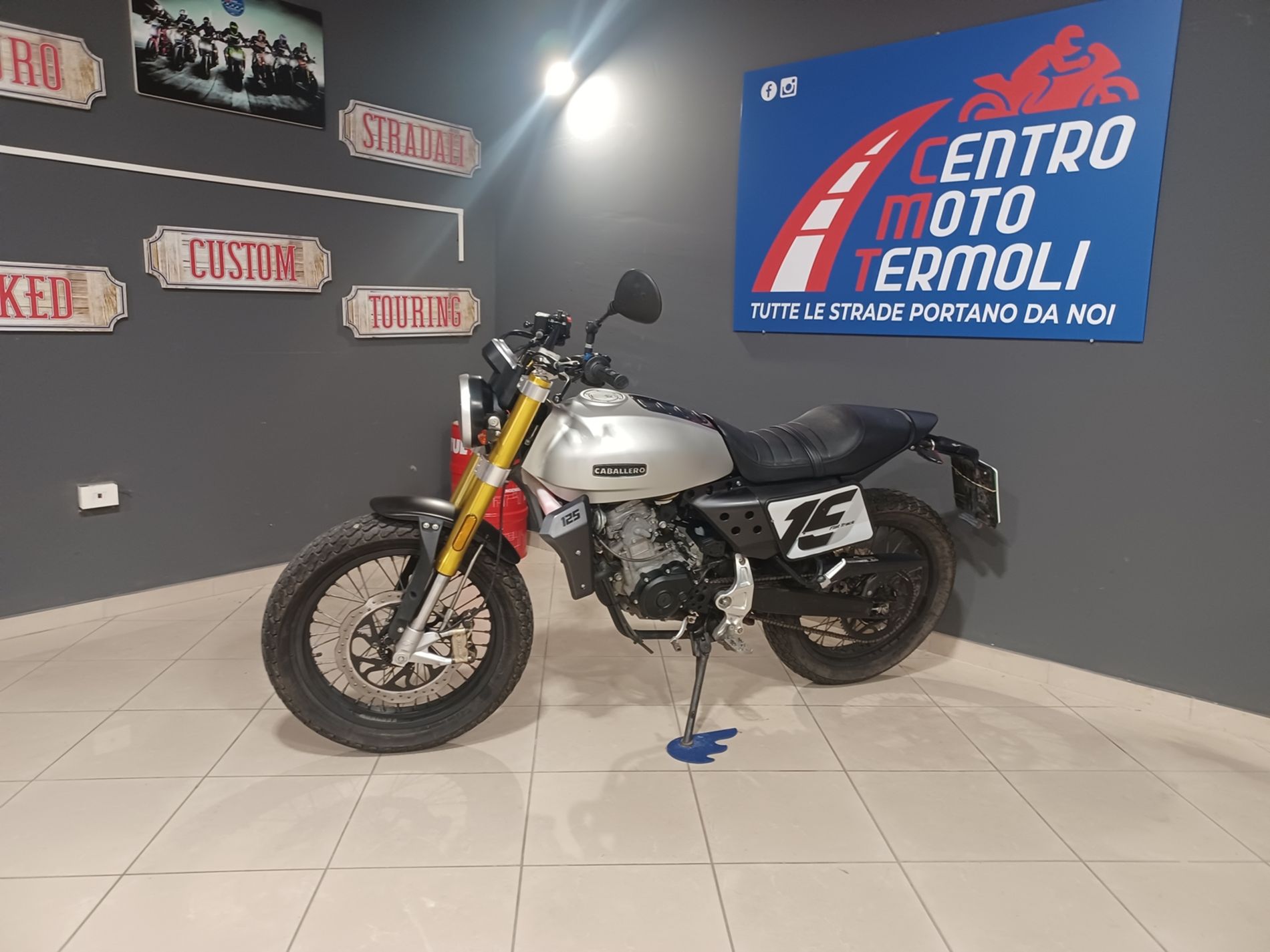 Caballero 125 Flat Track Abs my21 - Centro Moto Termoli S.R.L.