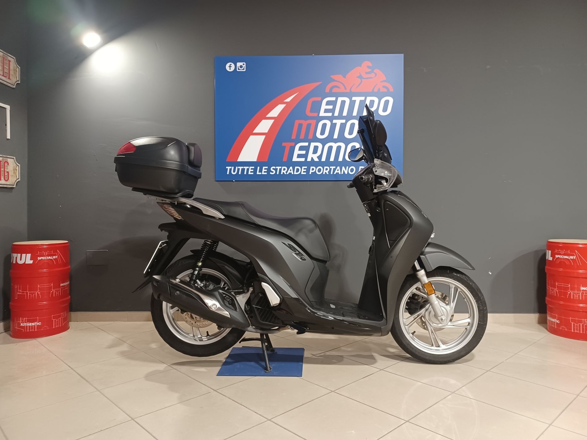 SH 150 Abs my17 - Centro Moto Termoli S.R.L.