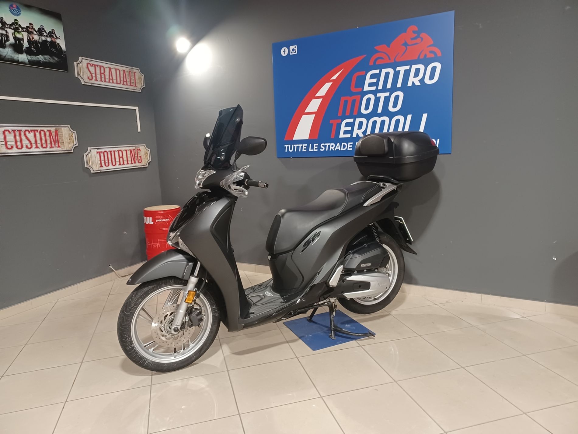 SH 150 Abs my17 - Centro Moto Termoli S.R.L.