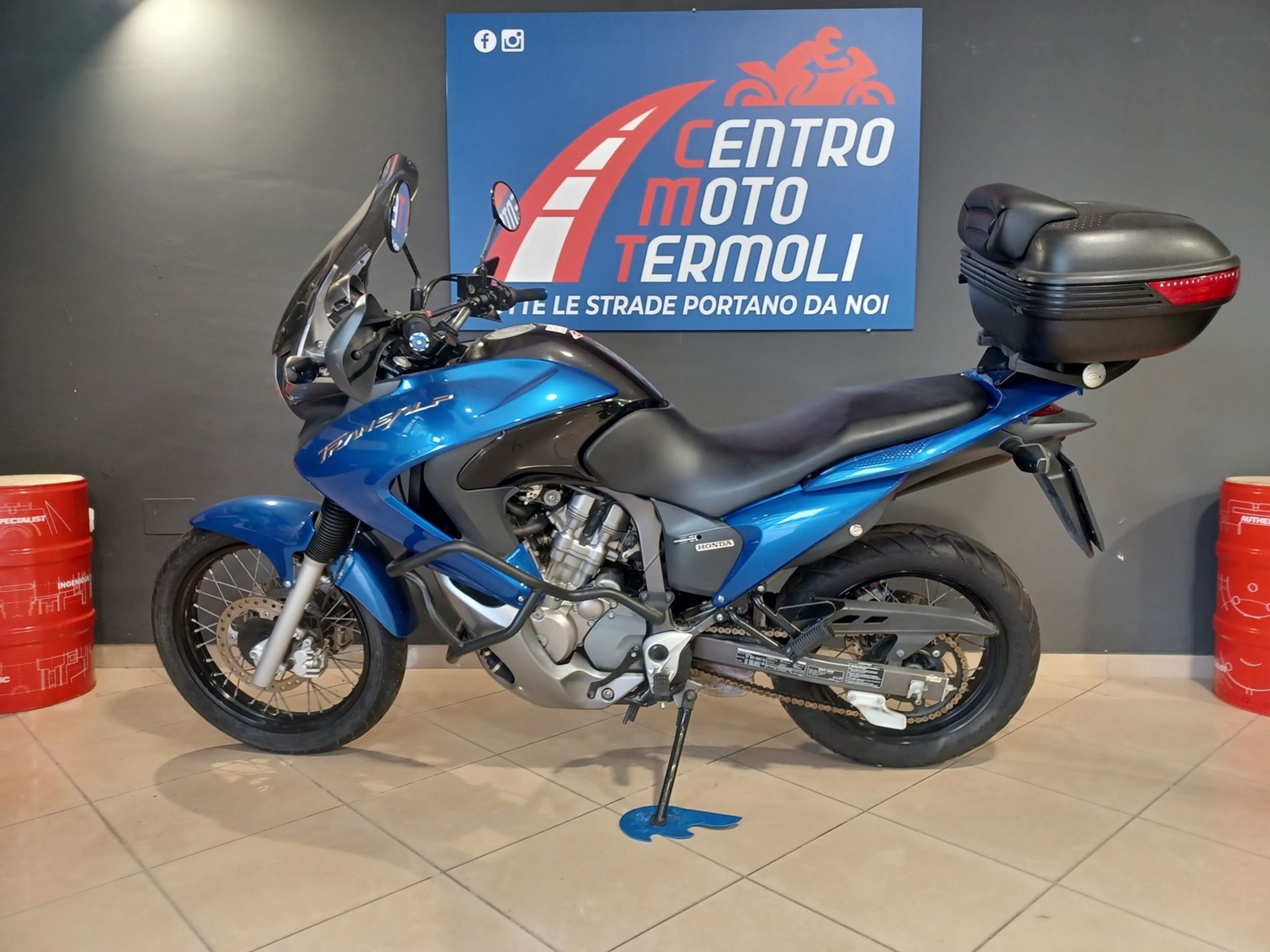 Transalp 700 - Centro Moto Termoli S.R.L.