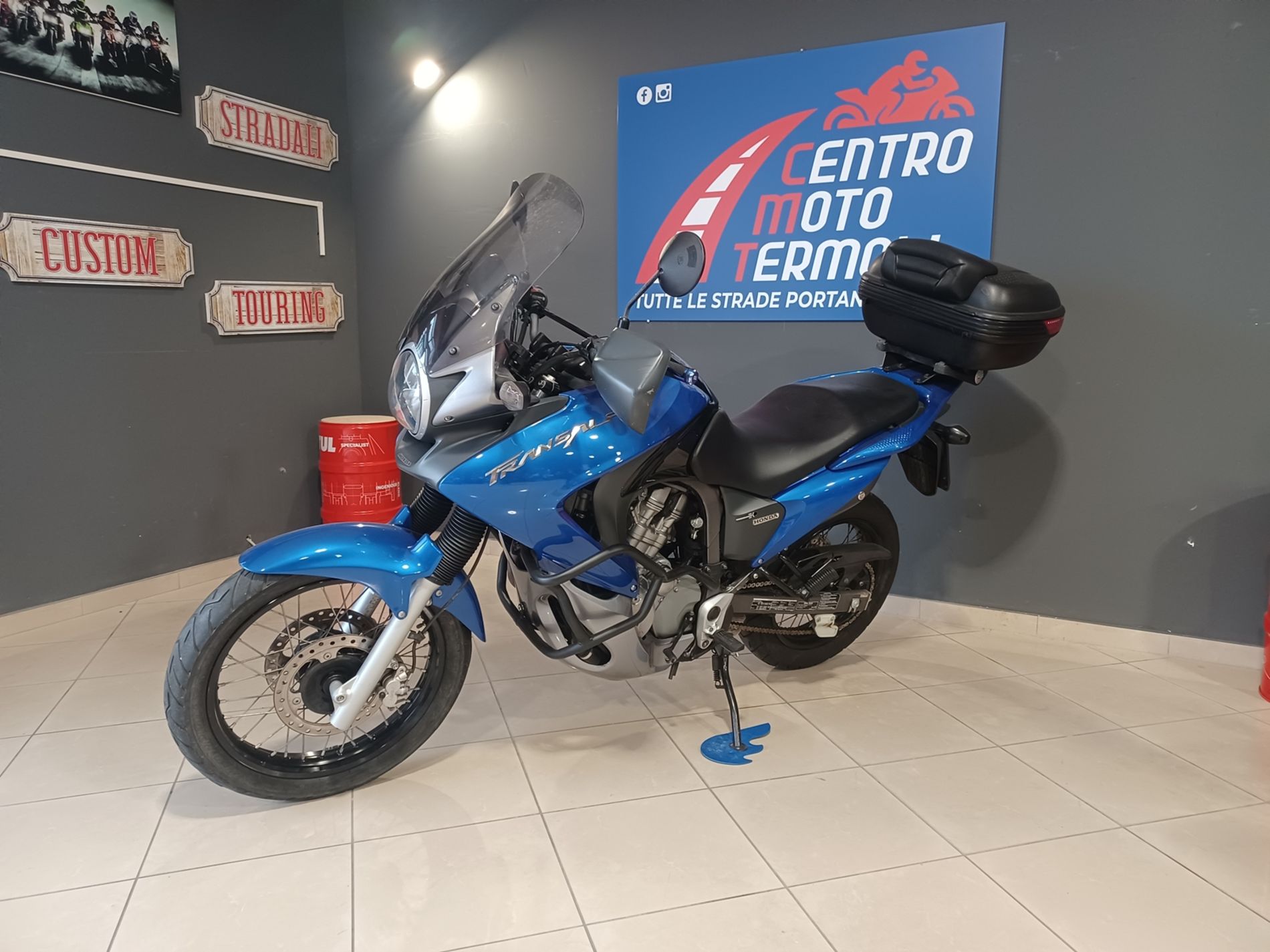 Transalp 700 - Centro Moto Termoli S.R.L.