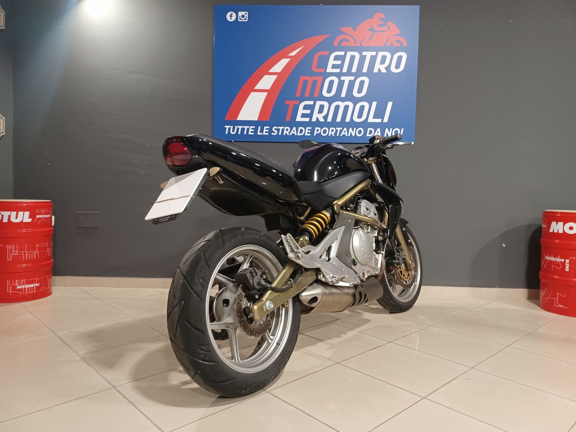 Kawasaki ER-6N - Centro Moto Termoli S.R.L.