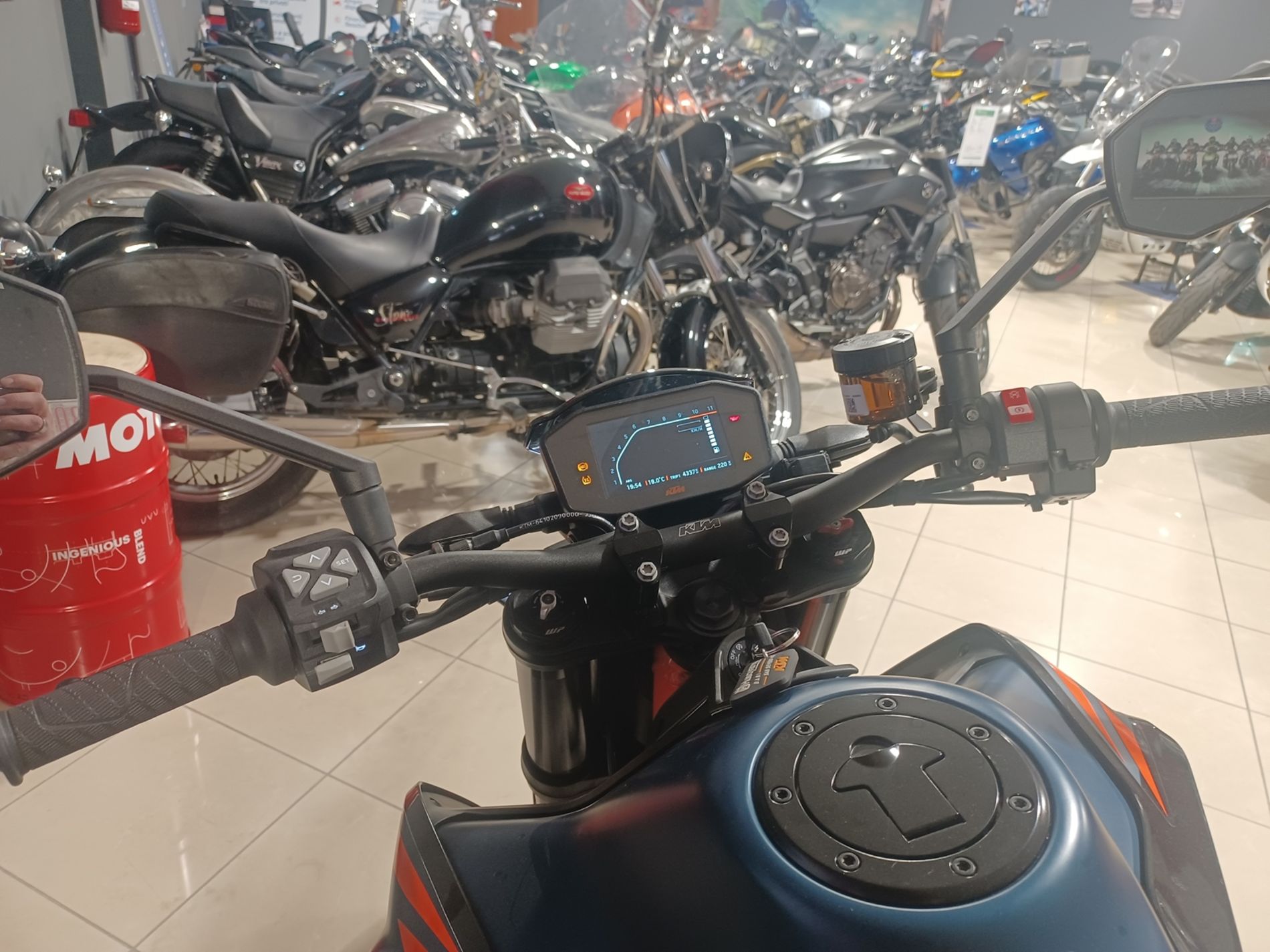 890 Duke R my21 - Centro Moto Termoli S.R.L.