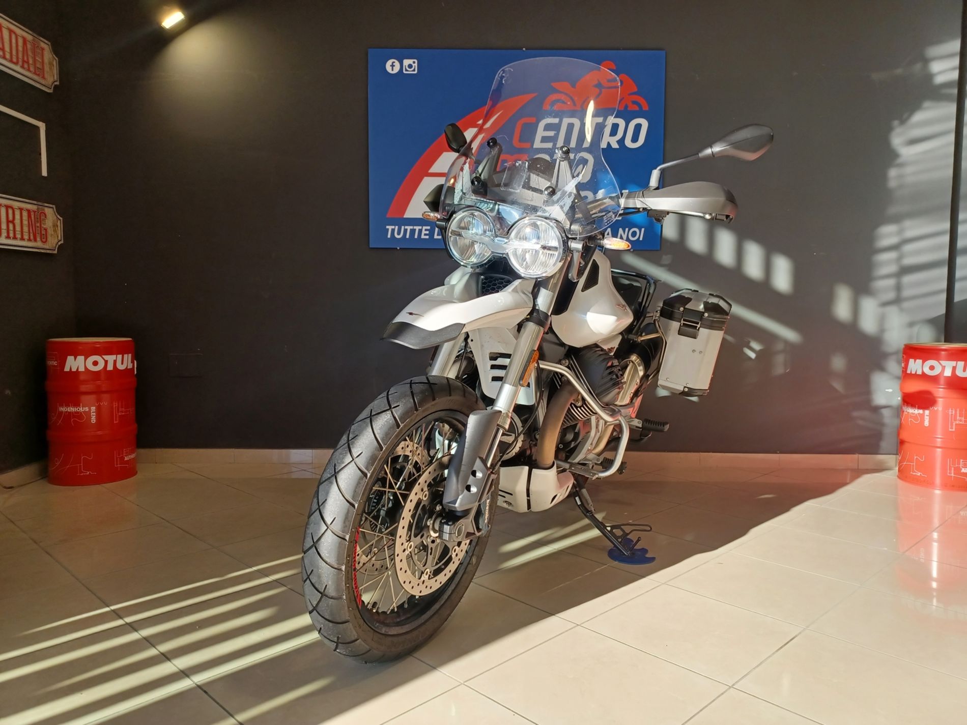 V85 TT Abs my19 - Centro Moto Termoli S.R.L.