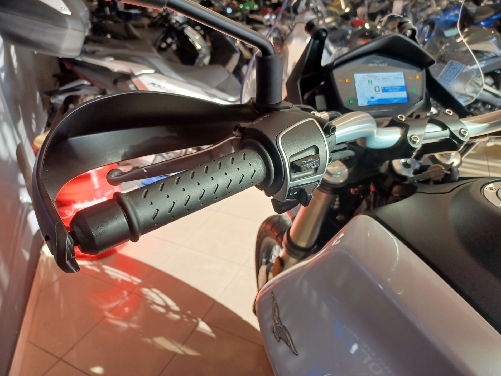 V85 TT Abs my19 - Centro Moto Termoli S.R.L.