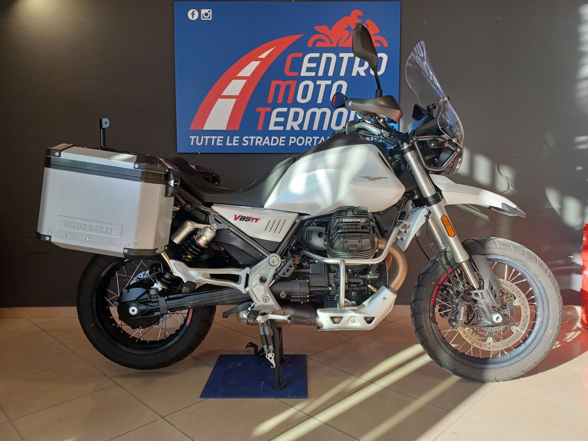 V85 TT Abs my19 - Centro Moto Termoli S.R.L.