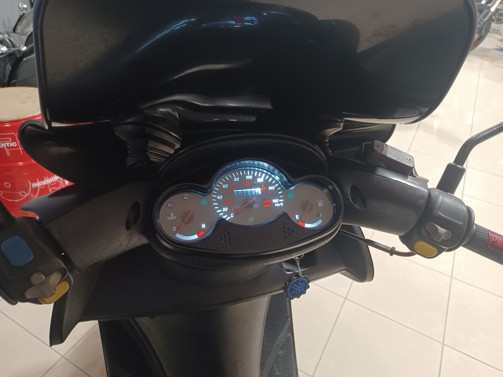 Majesty 125 fd post. - Centro Moto Termoli S.R.L.