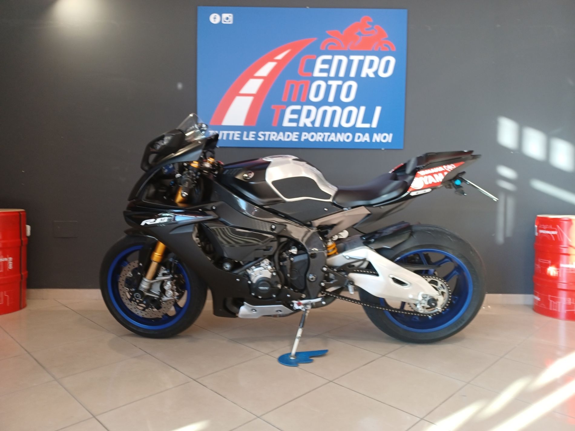 R1M 1000 YZF Abs my17 - Centro Moto Termoli S.R.L.