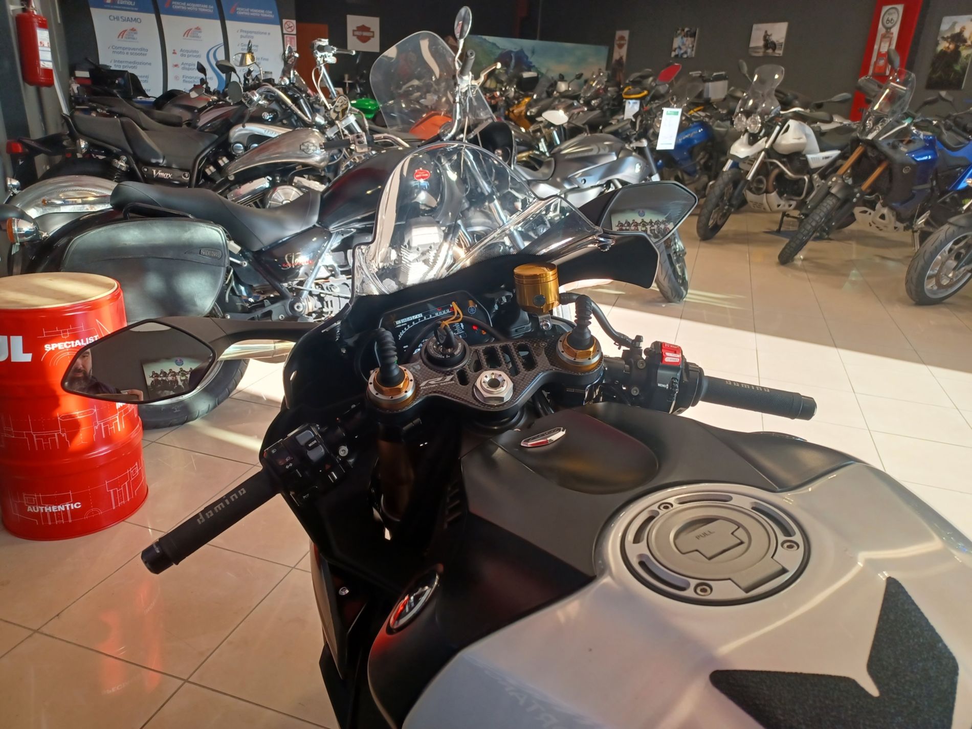 R1M 1000 YZF Abs my17 - Centro Moto Termoli S.R.L.