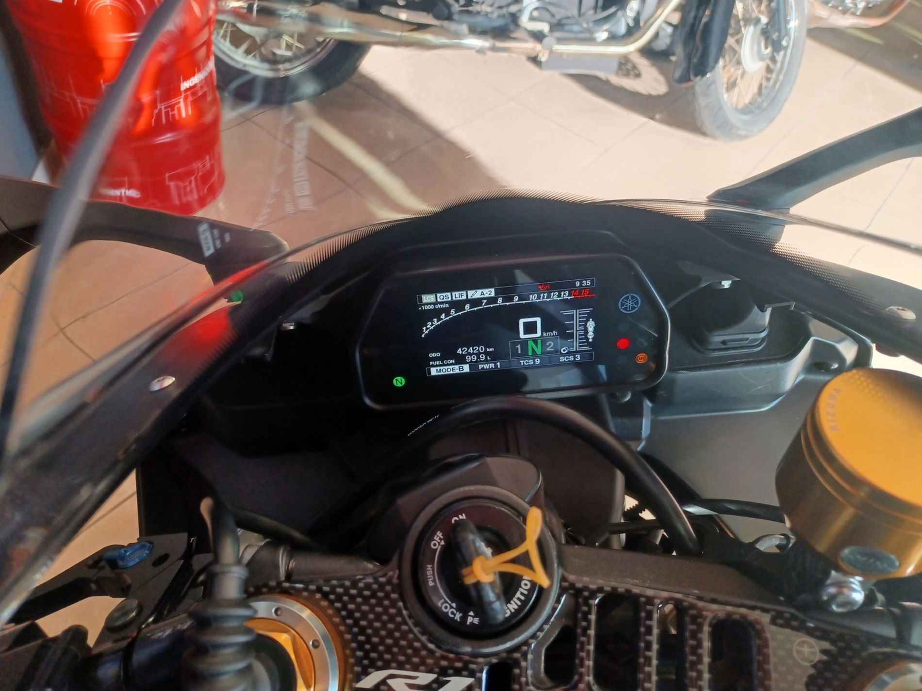 R1M 1000 YZF Abs my17 - Centro Moto Termoli S.R.L.