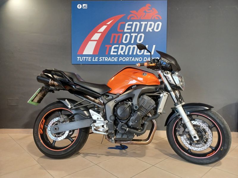 YAMAHA FZ6 600 FZ6 600 78cv - Centro Moto Termoli S.R.L.